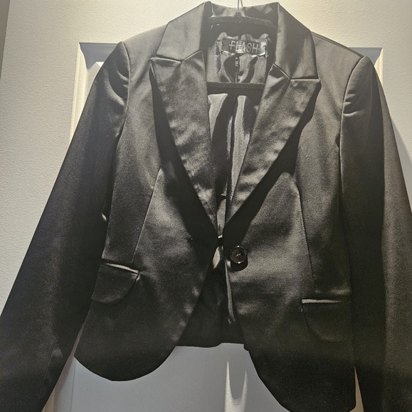 NWOT Black Notch Collar Blazer - Picture 15 of 16